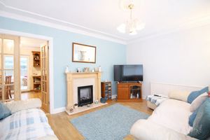 Lounge- click for photo gallery